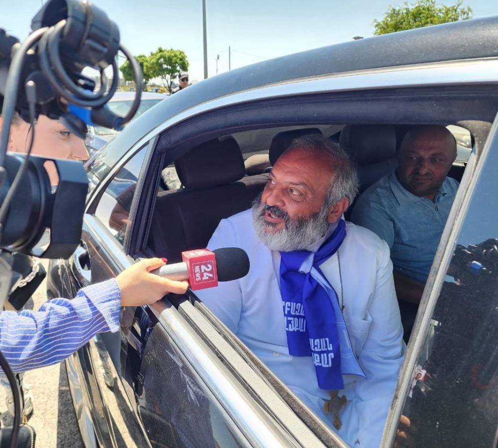 «Դանիել Դանիելյան, դու պետք է ներողություն խնդրես քո արածի համար, դեռ համբերում եմ». Գյումրիում նախատեսված մշակութային միջոցառումը չի կայանա (Տեսանյութ)