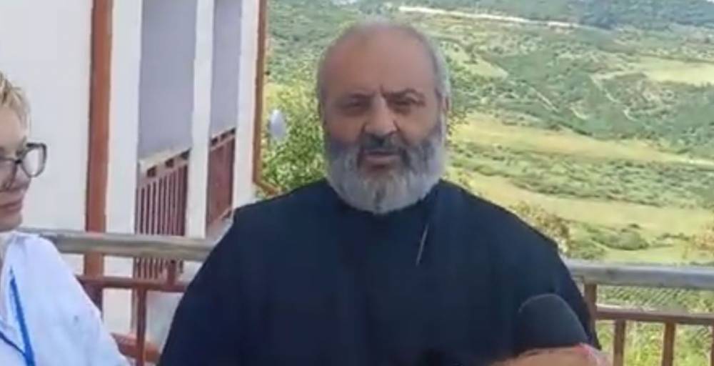 Բագրատ Սրբազանը խոսում է նոր բացված բժշկական կենտրոնի մասին` քաղցկեղով հիվանդ երեխաների համար (տեսանյութ)