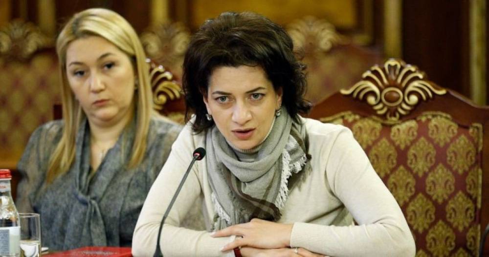 Նա հավակնում է լինել մարդկության պատմության մեջ միակ ինկոգնիտո ոջիլը. Աննա Հակոբյանը շարունակում է վիրավորել իրեն քննադատողներին