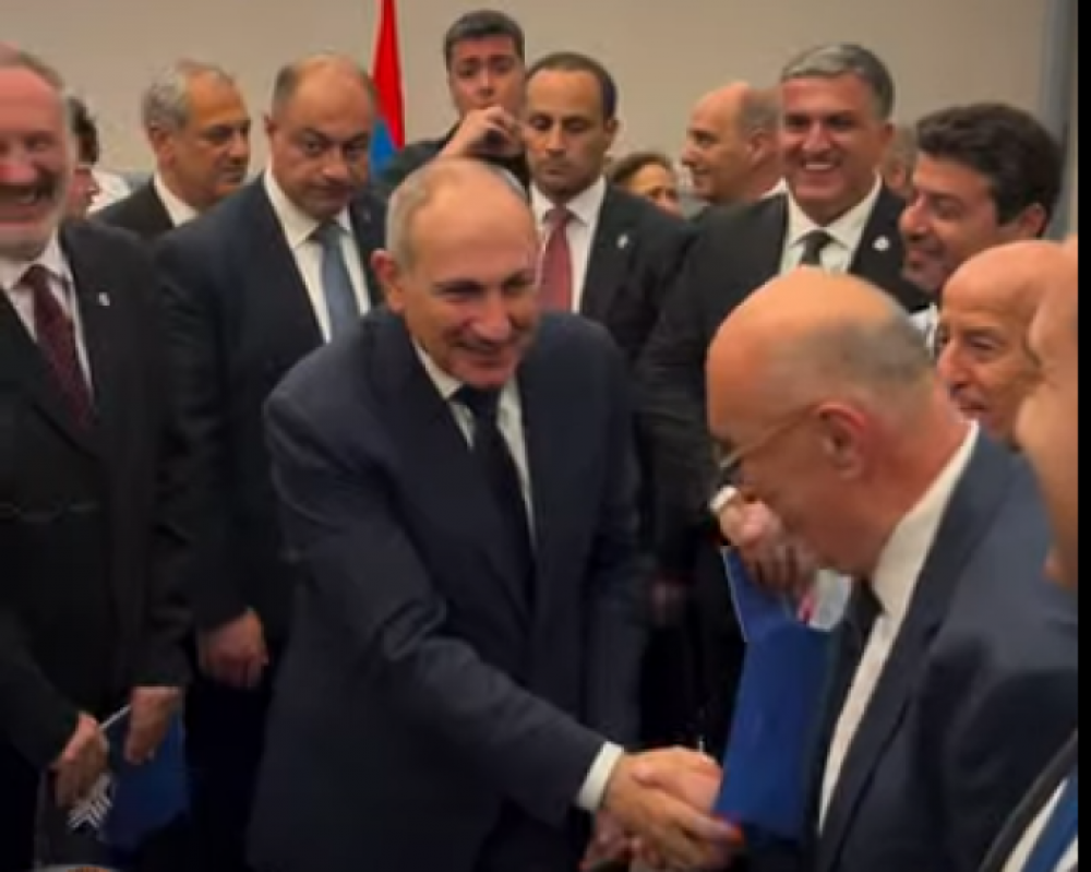 Փաշինյանը Թուրքիայում հանդիպել է տեղի հայության հետ
