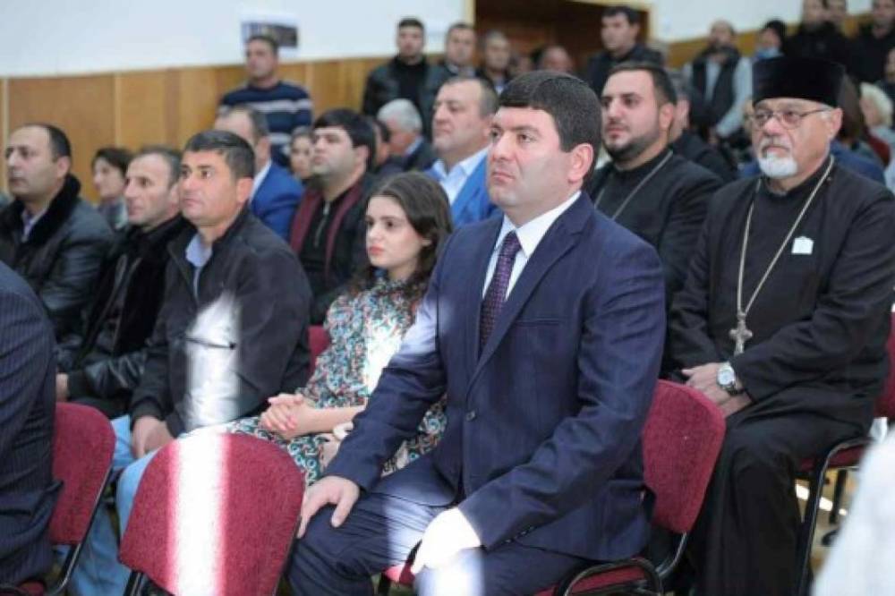 «Մասիսի Սուրբ Թադեոս եկեղեցու բակից միասին ուղևորվում ենք օդանավակայան՝ դիմավորելու Վեհափառ Հայրապետին»․ Դավիթ Համբարձումյան