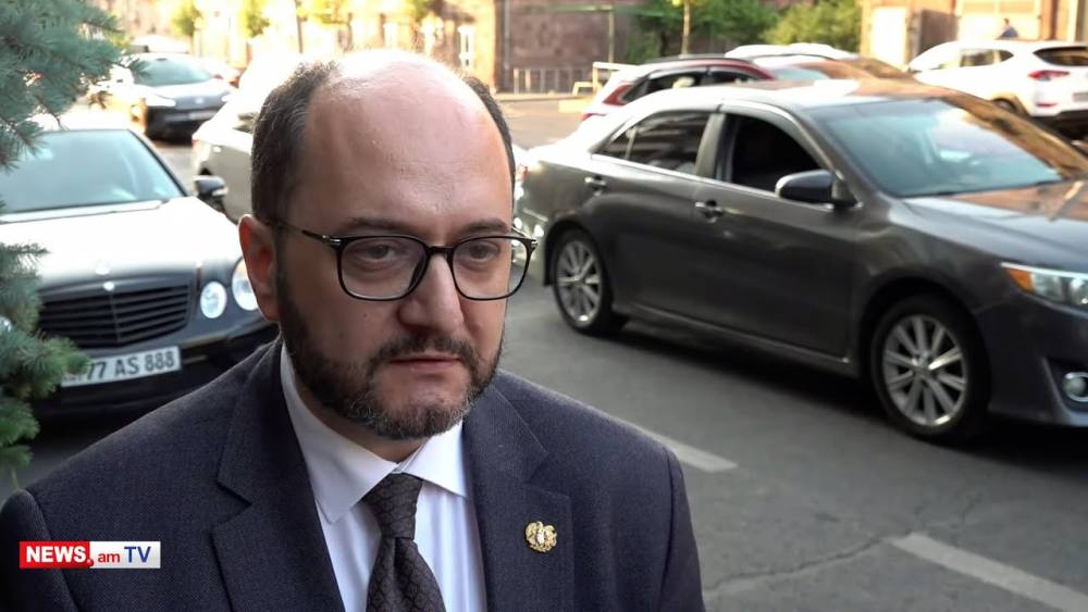 ՔՊ նիստին քննարկվե՞լ է Կաթողիկոսին հեռացնելու ծրագիրը. պարզաբանում է Արայիկ Հարությունյանը