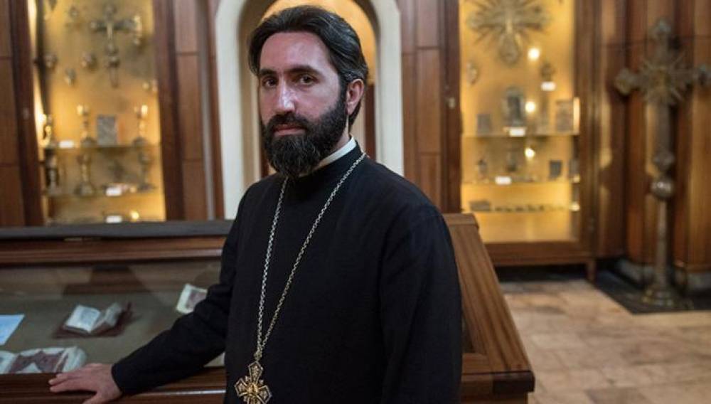 Lուրեր ենք ստանում, որ ի հայտ են եկել անաստված ու անհոգի ավազակներ, որոնք հանդգնելու են հարձակվել Սուրբ Էջմիածնի վրա. Հայր Ասողիկ