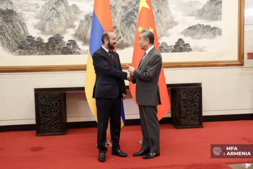 Պատրաստ ենք ամրապնդել մեր բարեկամությունը Հայաստանի հետ, խորացնել վստահությունը և ընդլայնել համագործակցությունը՝ ի շահ մեր երկու երկրների զարգացման։ Չինաստանի ԱԳ նախարար