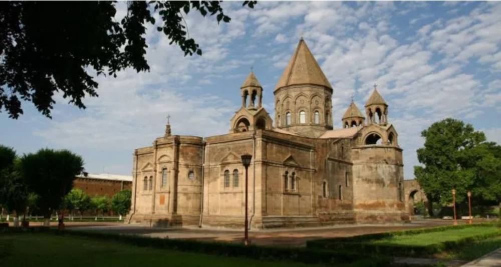 Խստորեն դատապարտելով Նիկոլ Փաշինյանի եղկելի հայտարարությունները՝ մեր զորակցությունն ենք հայտնում Հայ Առաքելական Սուրբ Եկեղեցուն, Ամենայն Հայոց Կաթողիկոսին․ Թեհրանի և Սպահանի թեմեր