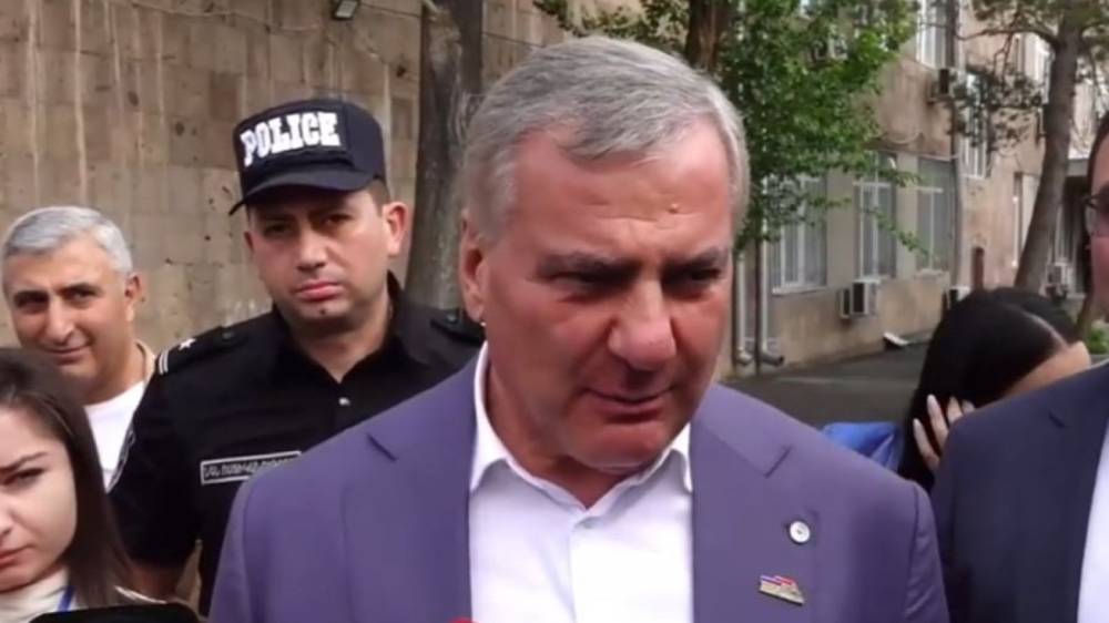 Փաշինյանն է բերում այդ մարդկանց,ուրիշ ֆոկուսներ էլ է անելու․ Կարապետյանը՝ 100 հազար քաղաքացի բերելու մասին