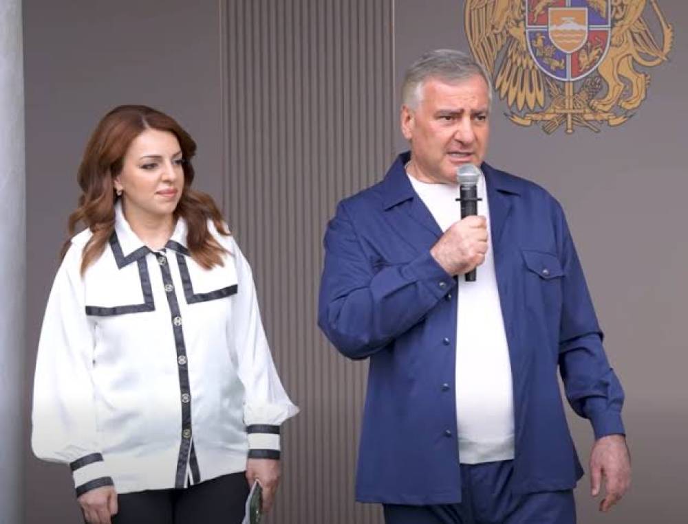 Ում հետ է հանդիպել Սամվել Կարապետյանը