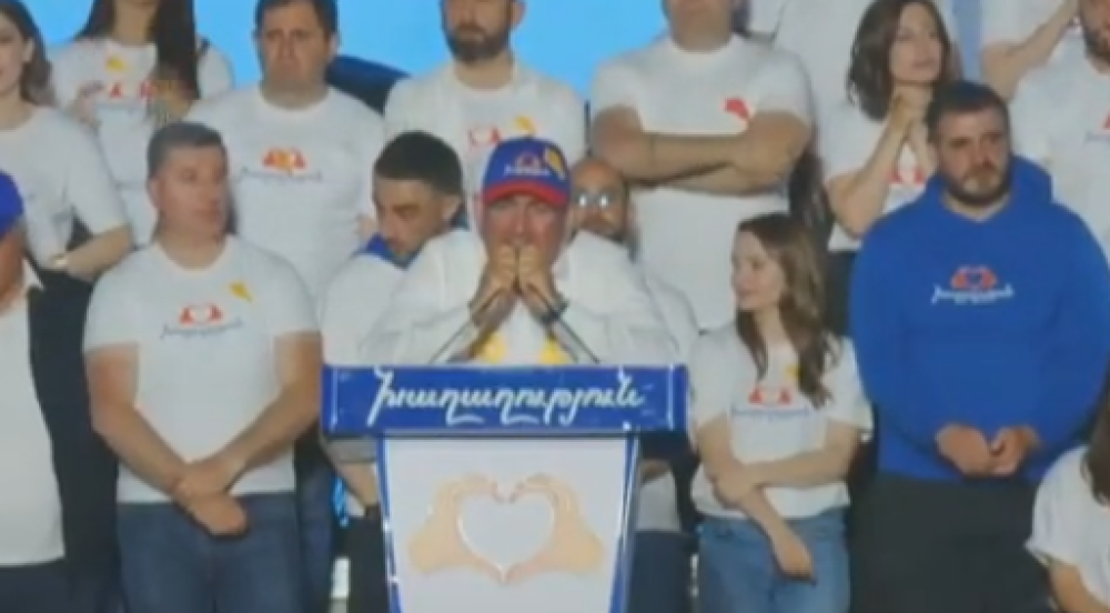 Փաշինյանը հայտարարեց, որ նոր հեղափոխություն է եղել․ նրա սկանդալային ելույթը