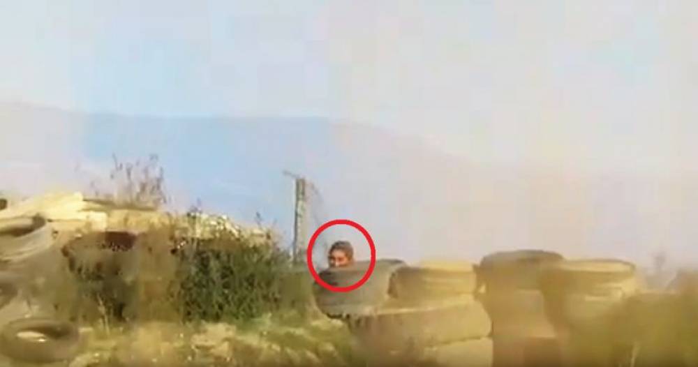 Հայ դիպուկահարը ոչնչացնում է ադրբեջանցի զինծառայողին (տեսանյութ)