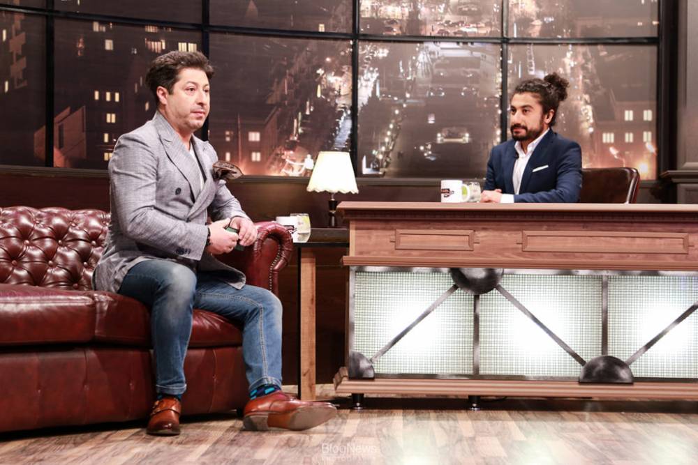 Լիլի Մորտոն, Գոռ Վարդանյանը, Մկոն իր որդու հետ եւ այլ աստղեր՝ «50 տարի» երգի նոր տեսահոլովակում