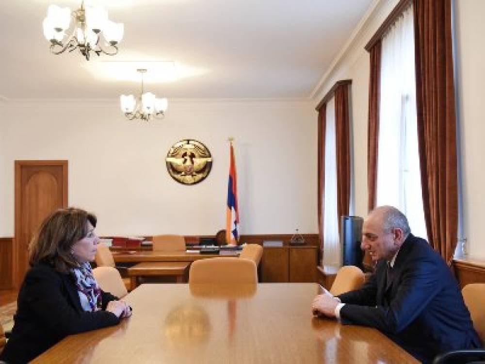 Բակո Սահակյանը «Հայաստան» հիմնադրամի ներկայացուցչի հետ քննարկել է տարբեր ծրագրեր