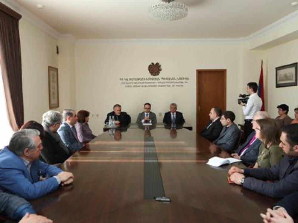 Ավինյանը Քաղաքաշինության կոմիտեի աշխատակազմին է ներկայացրել Վահագն Վերմիշյանին