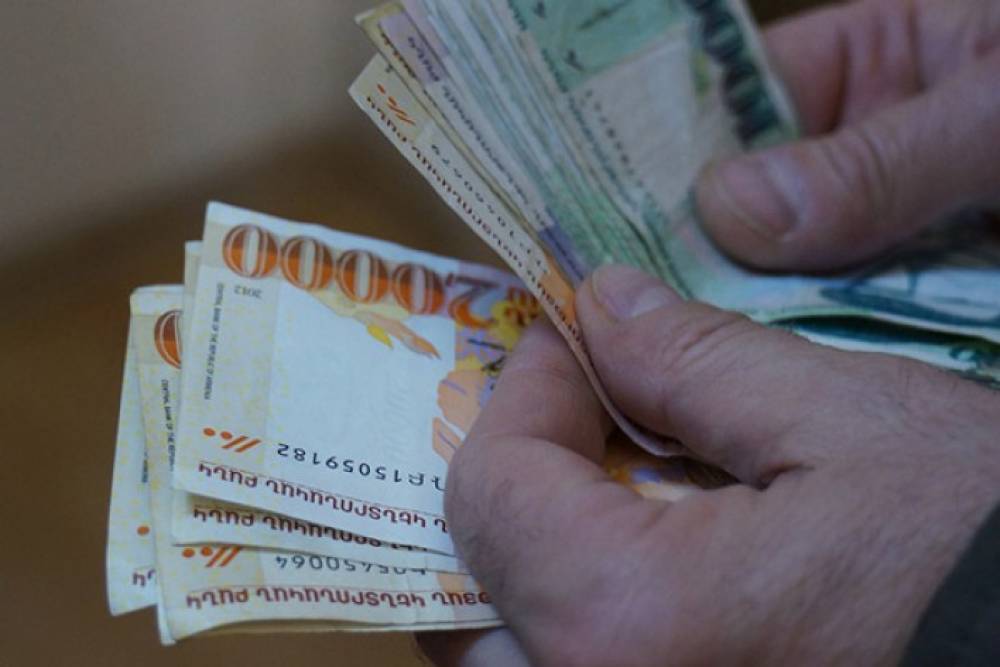 Բացահայտվել է վարկային կազմակերպության մասնաճյուղի կառավարչի ապօրինությունները. խարդախությամբ հափշտակվել է մոտ 1.000.000 դոլար (տեսանյութ)