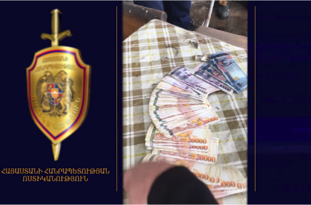 Քաջարանում բնակարանից 3 մլն 750 հզր դրամ հափշտակած քաղաքացին բերման է ենթարկվել (տեսանյութ)