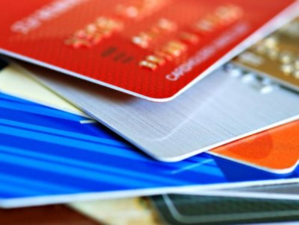 Գյումրեցի կինը ինտերնետային կայքով ուրիշի վարկային քարտից գումարներ է հափշտակել
