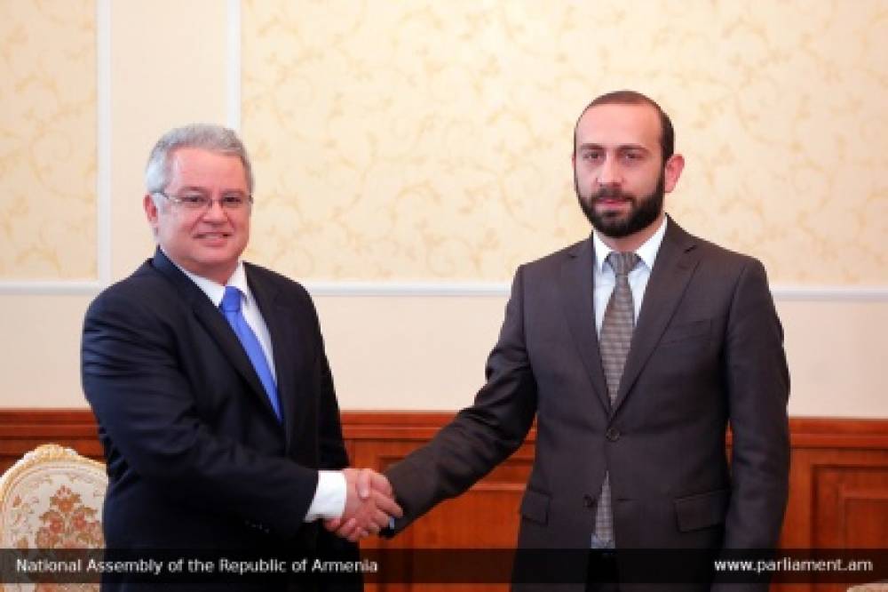 Արարատ Միրզոյանն ընդունել է մեր երկրում Կուբայի դեսպանին