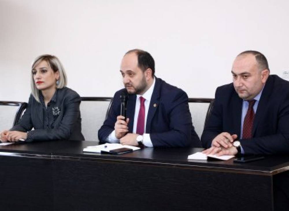 Ավագ դպրոցներին հավելյալ 1 մլրդ դրամ ֆինանսավորում է հատկացվել. խորհրդակցություն ԿԳՆ-ում