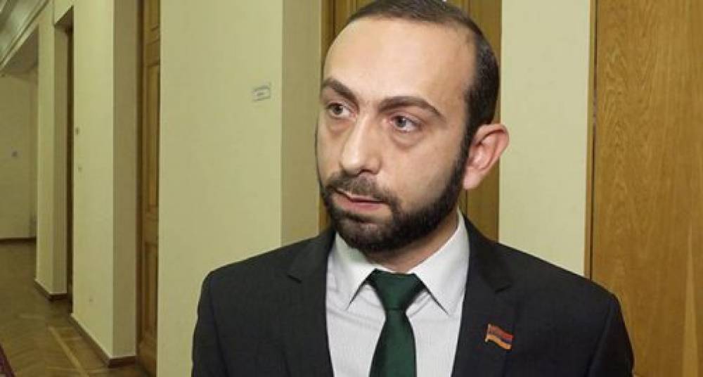 Թատըռական հռապառակը չգիտեմ, բայց Ազատության հրապարակը հանրությանն է. Արարատ Միրզոյան