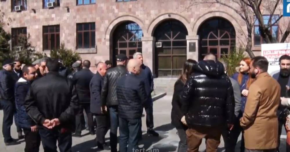Արա Սաղաթելյանին կալանավորելու որոշման դեմ վերաքննիչ բողոքի քննությունն ավարտվեց. դատարանը հեռացել է խորհրդակցական սենյակ