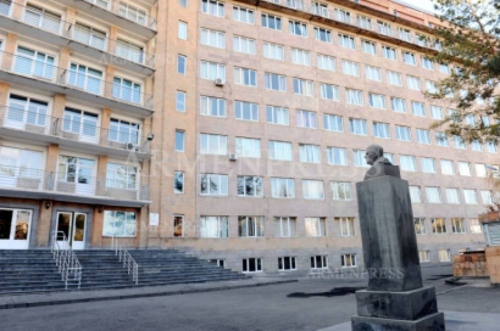 Ֆանարջյան հիվանդանոցի բժիշկներին արգելել են գտնել անգիտակից զինծառայողների հարազատներին, սպառնացել՝ աշխատանքից ազատել