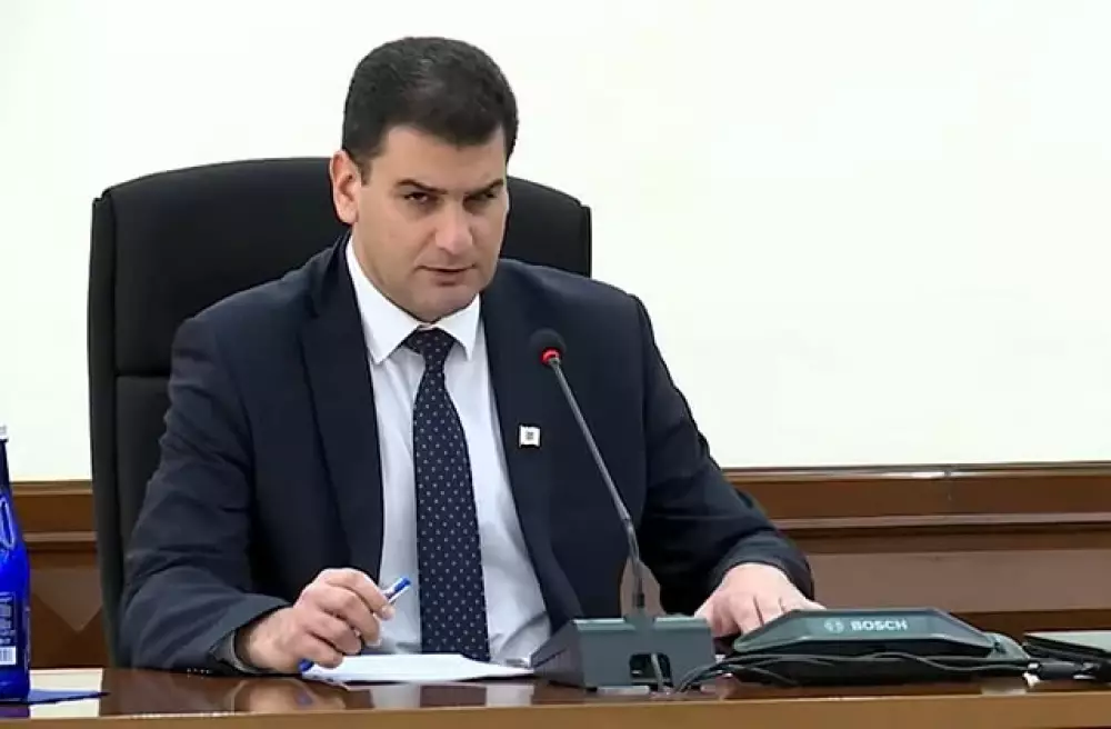 Երեւանի նախկին քաղաքապետ Հրաչյա Սարգսյանի գլխին սեւ ամպեր են կուտակվում. «Ժողովուրդ»