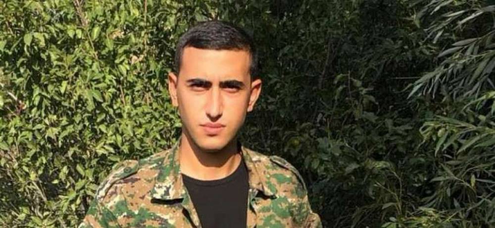 «Կարենիս ուժը կարծես ինձ փոխանցված լինի. տղե՛ս, դու պարտքդ տվեցիր, ինձ պարտք թողեցիր». Կարեն Գասպարյանն անմահացել է Ներքին Հանդում