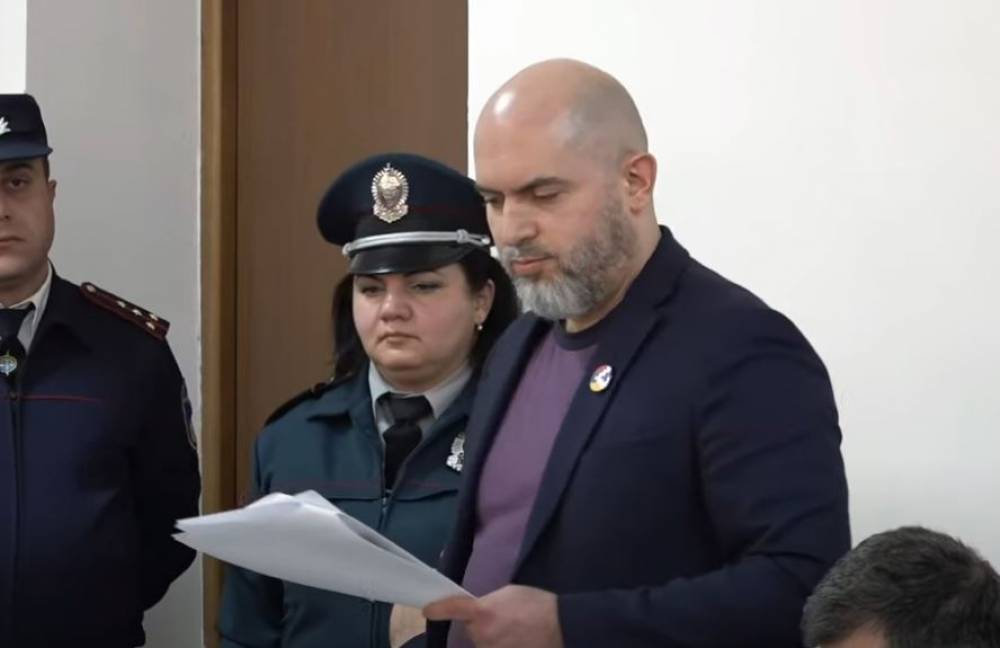 Վախտին Փաշինյանը գլուխ էր գովում, պարզվեց` ժողովրդավարության «բիցեպսները սմքել են». Աշոտյան