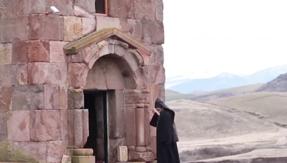 Սա մեր տունն է, որի մասին սեպտեմբերի 27-ից առաջ ոչ ոք չէր մտածում, որ «անկլավ» է․ Բագրատ Սրբազան (տեսանյութ)