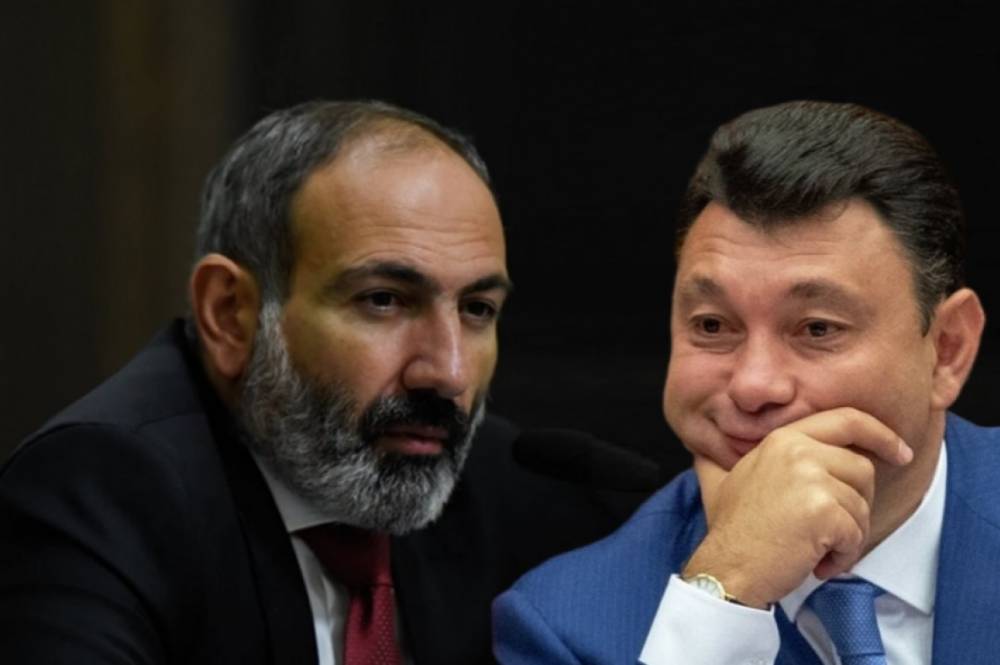 Հայն ապրելու է,  Աստծո կամքով ապրելու է .Շարմազանով
