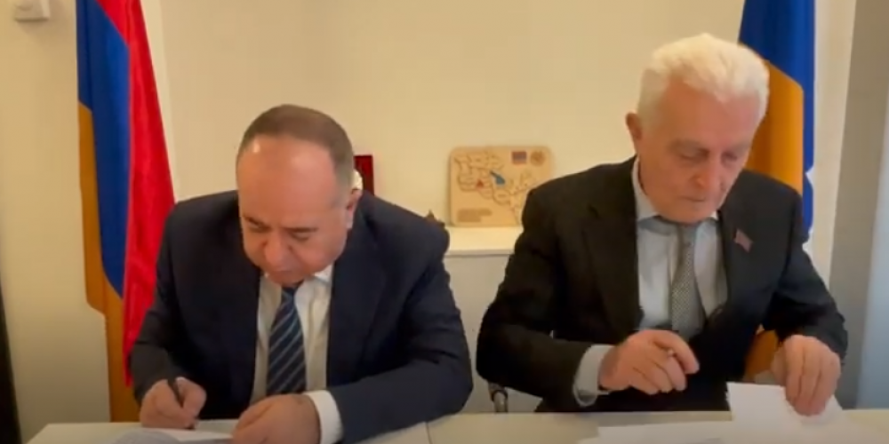 Հուշագրի ստորագրման արարողություն «Հայաստանի Սովետական սպաների» միության շարժմանը միանալու մասին