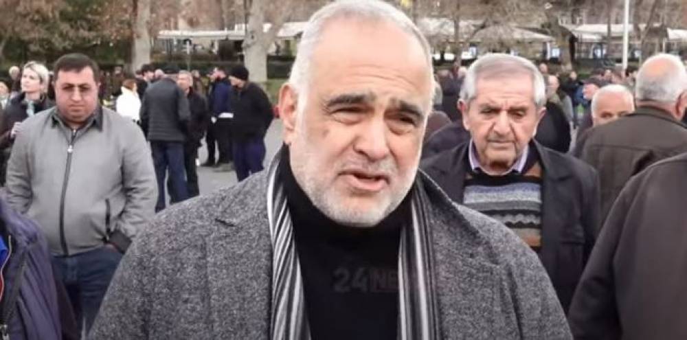 ՈՒՂԻՂ. Արցախցիները բողոքի ցույց են անցկացնում Երևանում