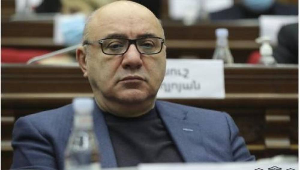 Արսենյանը չի ճանաչում իր գրասենյակի մոտ պայթուցիկ տեղադրելու գործով կալանավորվածներին․ «Ժողովուրդ»
