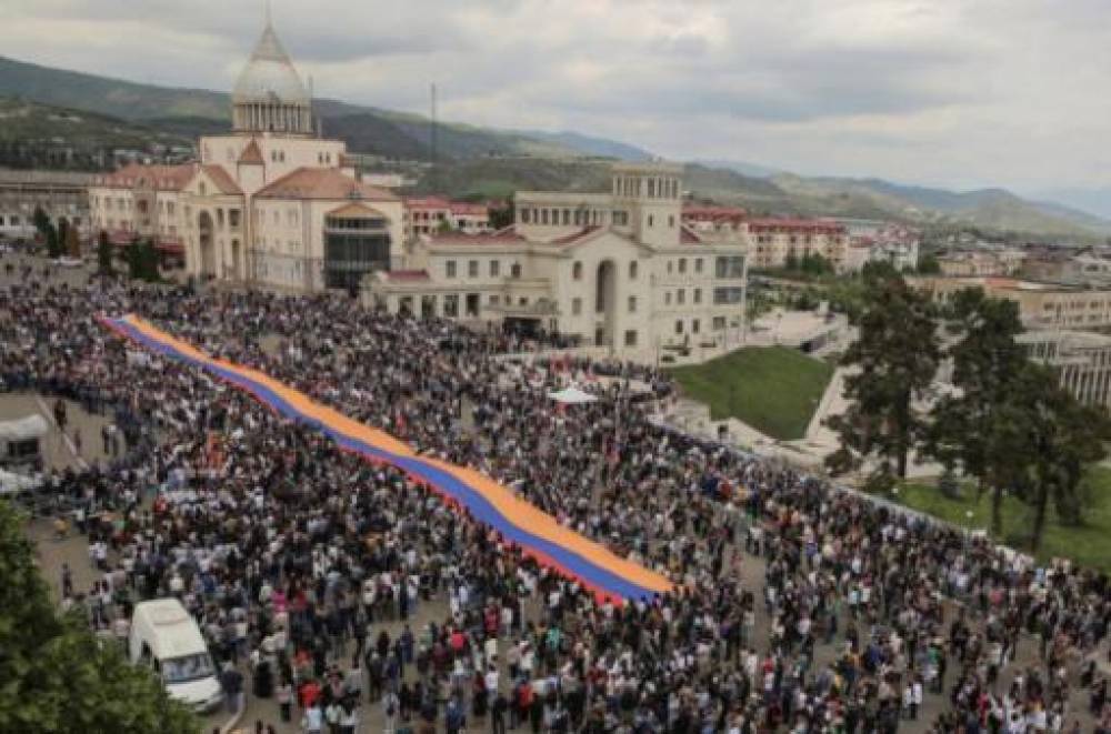 Մենք Արցախում շենքեր ու տներ չենք թողել, մեր կյանքերն ենք թողել, պիտի գնալ կյանքերի հետևից․Հակոբյան