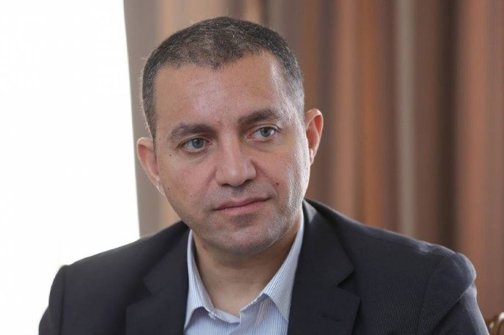 Կալանքի տակ գտնվող Էկոնոմիկայի նախկին նախարար Վահան Քերոբյանի դեմ դատարան հայցեր են ներկայացվում. «Ժողովուրդ»