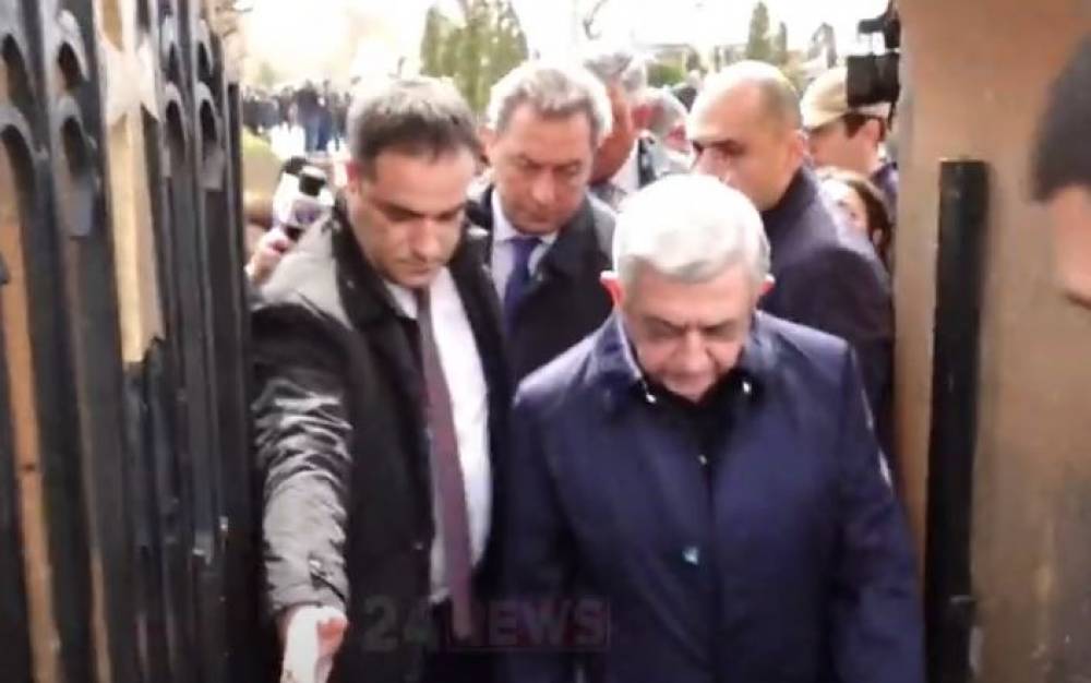 Այսօր տրամադրություն չունեմ հարցերի պատասխանելու. Սերժ Սարգսյան