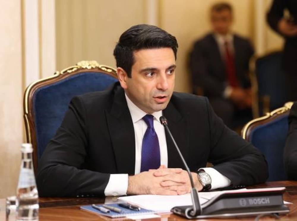 Հայաստանը հանձնառու է ակտիվորեն աշխատել․ Ալեն Սիմոնյանը՝ Եվրախորհրդարանի բանաձևի մասին