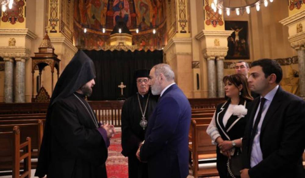 Նազելիի վարդն ու Կահիրեն․«Հրապարակ»