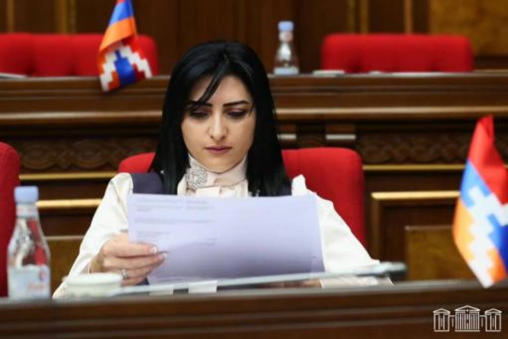 Գրություններ՝ գլխավոր դատախազին և ՆԳ նախարարին՝ Սամսոնյանին՝ բիրտ ուժի կիրառմամբ ձերբակալելու առիթով