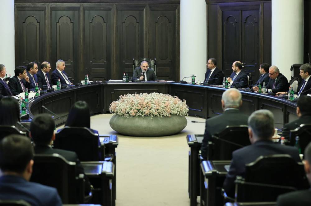 «Հոնքը շինելու տեղը...», ու՝ անընդհատ, ու՝ գրեթե ամեն ինչում. «Փաստ»