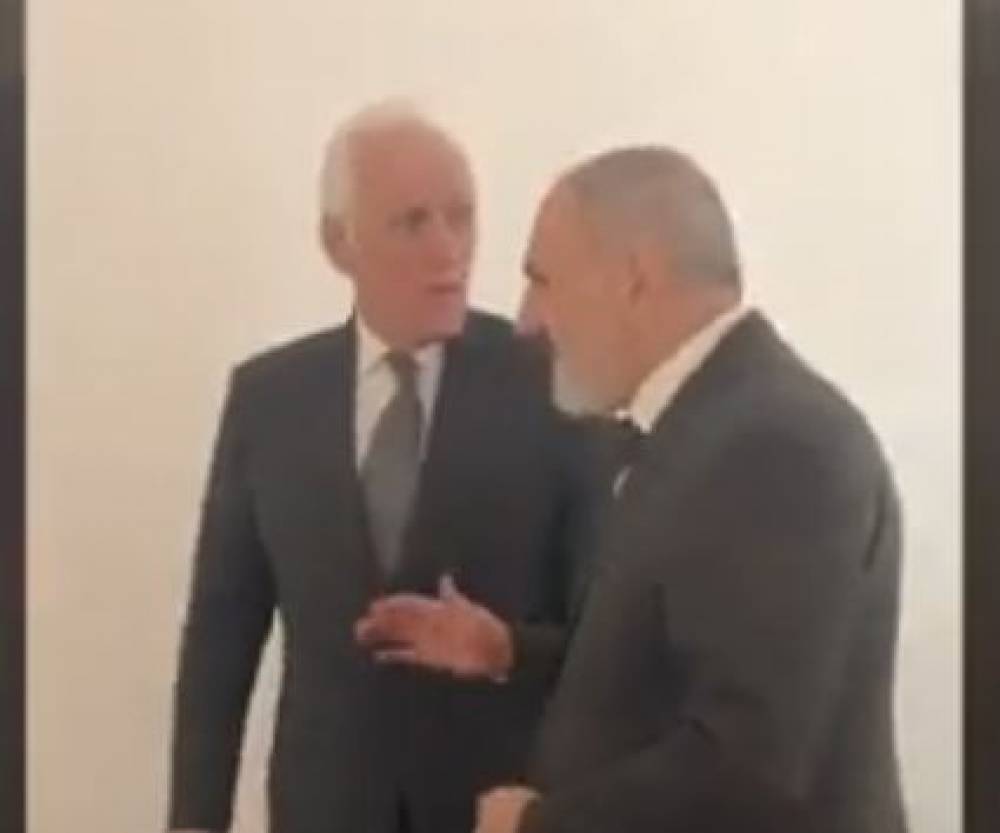 Փաշինյանն ու Խաչատուրյանը հանդիպել են hանգստյան օրերին