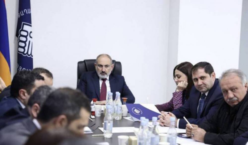 Հիմա էլ բոլոլան Մեղրի է տեղափոխվել․ «Հրապարակ»