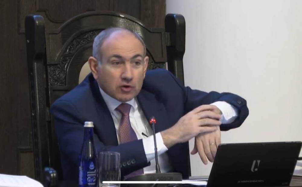 Հիմա բոլորին հետաքրքրում է՝ վարչապետի կապած ժամացույցն ով որտեղից է գողացել, քանի հատ ադամանդի քար կա մեջը. Փաշինյան
