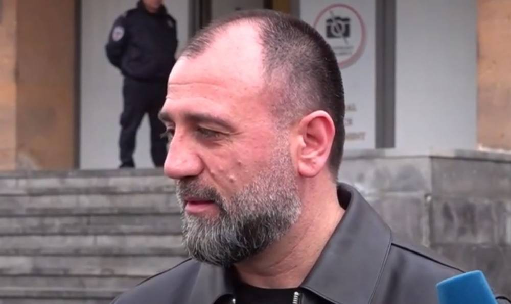 Գերագույն քնձըխը որ եկավ Գյումրի ու ասաց, թե միլիոններ ենք հետ բերելու, երևի իմ ակտի հետ էր