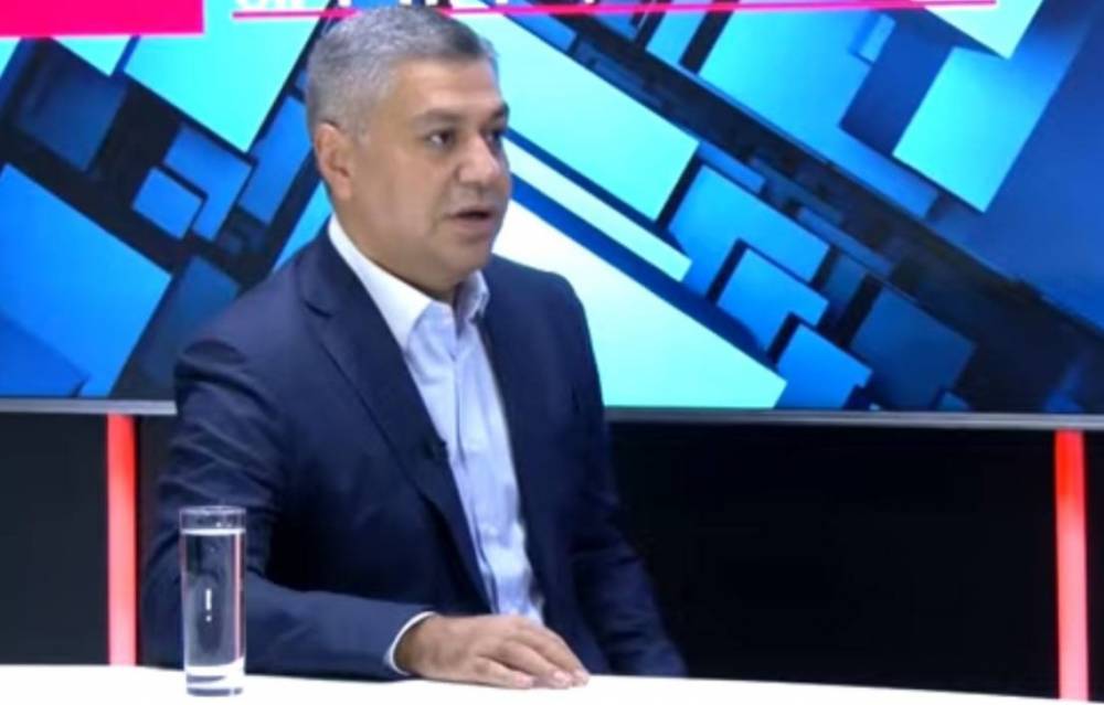 Հայաստանի հավաքականում բարոյահոգեբանական մթնոլորտը շատ վատ վիճակում է. թիմում լավ ֆուտբոլիստներ կան, բայց չկա Հենրիխ Մխիթարյանը, ով ունի առաջնորդի հատկություններ. Արթուր Վանեցյան