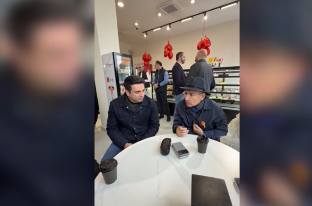 Ղարաբաղցի մեր հարգելի տիկնոջը, իմ քրոջը, ասեցի մի պանդխտացրեք երեխուն․ սիրելի ղարաբաղցիներ, դուք տնվոր չեք, դուք Հայաստանի տերն եք․ Փաշինյան