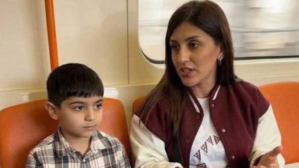 Լափելու և ցրթելու կուսակցությունը հարձակվում է ազնվազարմ հայուհու վրա. Խաչիկ Մանուկյան