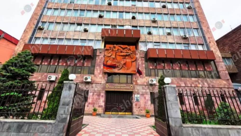 Վեց օտարերկրացի մտել են համաերկրացիների բնակարան, ծեծել նրանց, կտրող-ծակող առարկայով հարվածել, հափշտակել գումար և բջջային հեռախոս