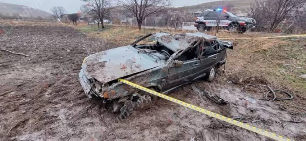 54-ամյա վարորդը գլխիվայր հայտնվել է բնակչի հողամասում․ բժիշկները պայքարում են նրա կյանքի համար