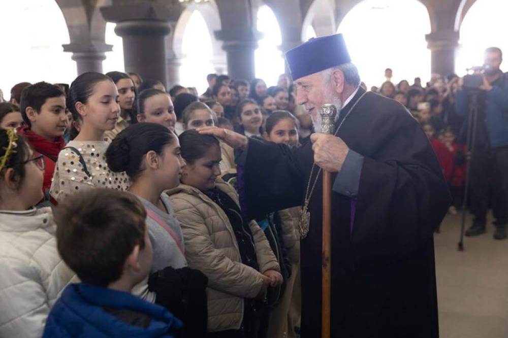 Ի դեմս Հայորդաց տների Հայ Եկեղեցին իր կարևոր նպաստն է բերում մատաղ սերնդի կրթության գործին. Վեհափառ