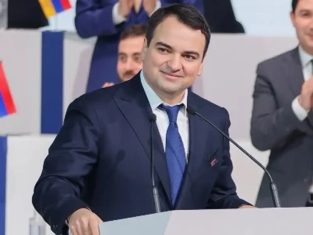 Իշխանությունները պայքարում են Սամվել Կարապետյանի նկարի դեմ և նկարին էլ են պարտվում. Նարեկ Կարապետյան